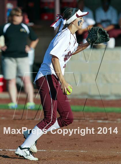 Thumbnail 1 in Jacksonville vs Ennis (UIL 4A Bi-District Playoff) photogallery.