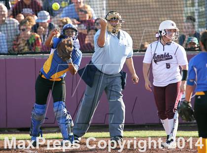 Thumbnail 2 in Jacksonville vs Ennis (UIL 4A Bi-District Playoff) photogallery.
