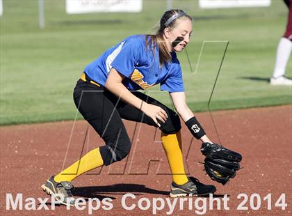 Thumbnail 2 in Jacksonville vs Ennis (UIL 4A Bi-District Playoff) photogallery.