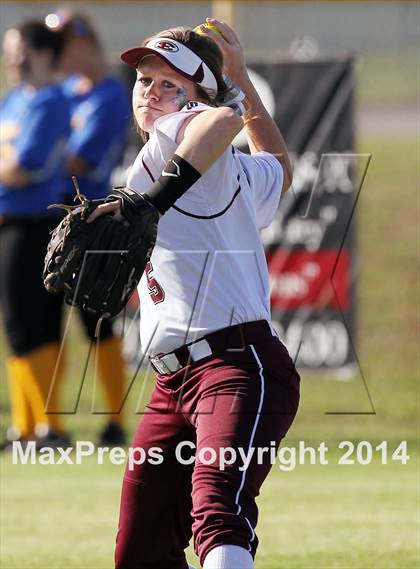 Thumbnail 1 in Jacksonville vs Ennis (UIL 4A Bi-District Playoff) photogallery.