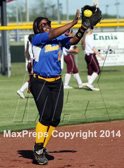 Thumbnail 3 in Jacksonville vs Ennis (UIL 4A Bi-District Playoff) photogallery.
