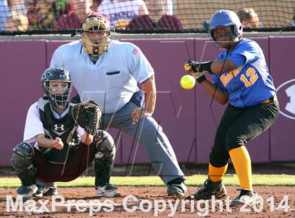Thumbnail 3 in Jacksonville vs Ennis (UIL 4A Bi-District Playoff) photogallery.