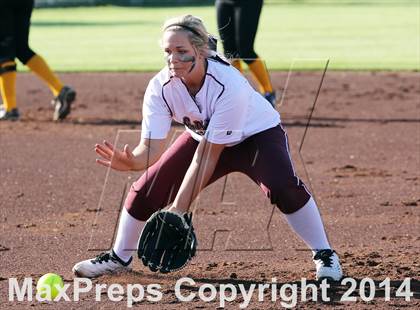 Thumbnail 2 in Jacksonville vs Ennis (UIL 4A Bi-District Playoff) photogallery.