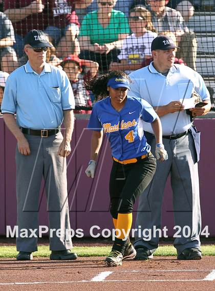 Thumbnail 2 in Jacksonville vs Ennis (UIL 4A Bi-District Playoff) photogallery.