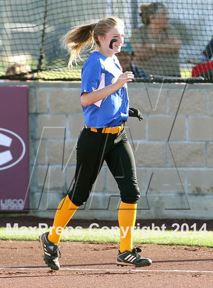 Thumbnail 2 in Jacksonville vs Ennis (UIL 4A Bi-District Playoff) photogallery.