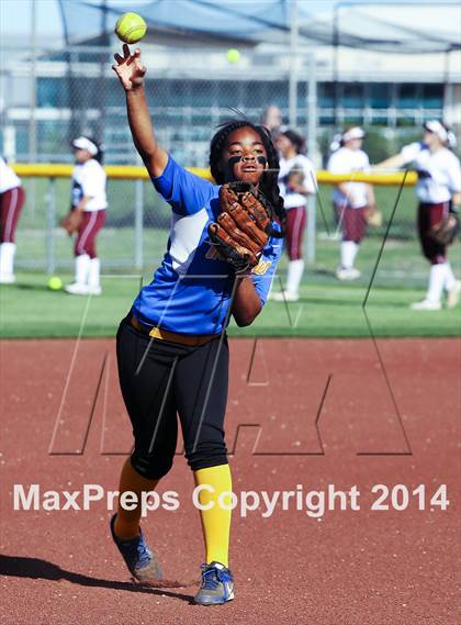 Thumbnail 1 in Jacksonville vs Ennis (UIL 4A Bi-District Playoff) photogallery.