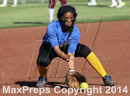 Thumbnail 1 in Jacksonville vs Ennis (UIL 4A Bi-District Playoff) photogallery.