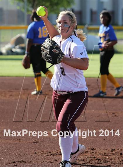 Thumbnail 3 in Jacksonville vs Ennis (UIL 4A Bi-District Playoff) photogallery.