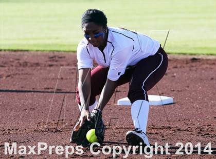 Thumbnail 1 in Jacksonville vs Ennis (UIL 4A Bi-District Playoff) photogallery.