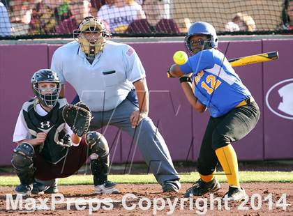 Thumbnail 3 in Jacksonville vs Ennis (UIL 4A Bi-District Playoff) photogallery.