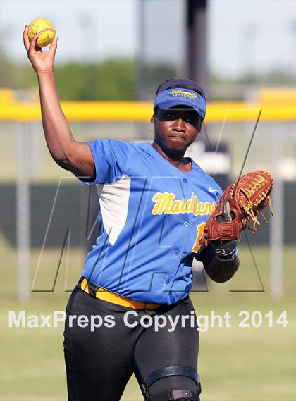 Thumbnail 1 in Jacksonville vs Ennis (UIL 4A Bi-District Playoff) photogallery.