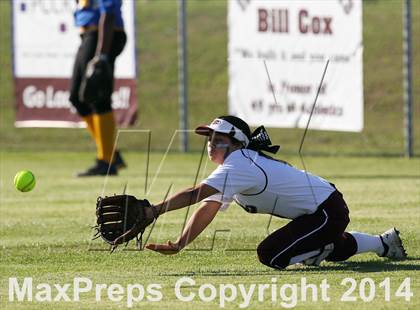 Thumbnail 2 in Jacksonville vs Ennis (UIL 4A Bi-District Playoff) photogallery.