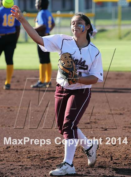 Thumbnail 3 in Jacksonville vs Ennis (UIL 4A Bi-District Playoff) photogallery.