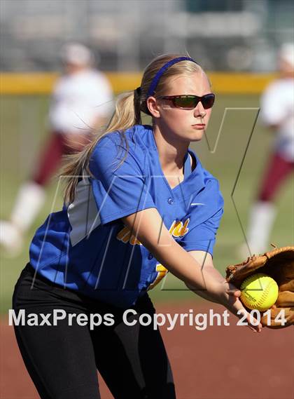 Thumbnail 1 in Jacksonville vs Ennis (UIL 4A Bi-District Playoff) photogallery.