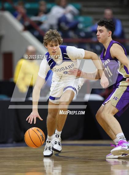 Thumbnail 2 in Holy Family vs. Resurrection Christian (CHSAA 4A Championship) photogallery.