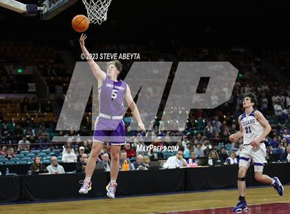 Thumbnail 1 in Holy Family vs. Resurrection Christian (CHSAA 4A Championship) photogallery.