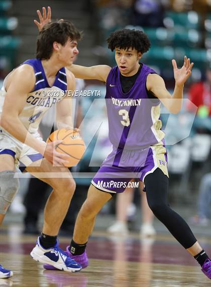 Thumbnail 1 in Holy Family vs. Resurrection Christian (CHSAA 4A Championship) photogallery.