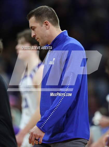 Thumbnail 1 in Holy Family vs. Resurrection Christian (CHSAA 4A Championship) photogallery.