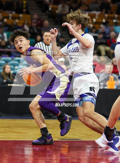 Thumbnail 1 in Holy Family vs. Resurrection Christian (CHSAA 4A Championship) photogallery.