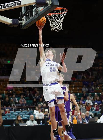 Thumbnail 1 in Holy Family vs. Resurrection Christian (CHSAA 4A Championship) photogallery.