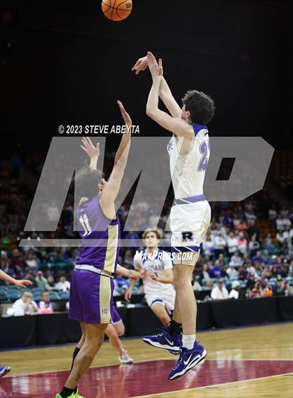Thumbnail 1 in Holy Family vs. Resurrection Christian (CHSAA 4A Championship) photogallery.