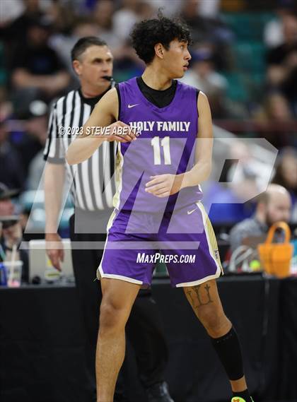 Thumbnail 3 in Holy Family vs. Resurrection Christian (CHSAA 4A Championship) photogallery.