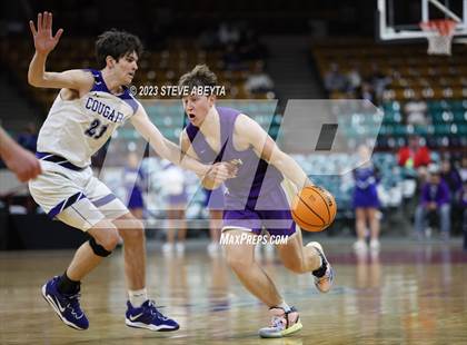 Thumbnail 2 in Holy Family vs. Resurrection Christian (CHSAA 4A Championship) photogallery.