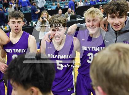 Thumbnail 1 in Holy Family vs. Resurrection Christian (CHSAA 4A Championship) photogallery.