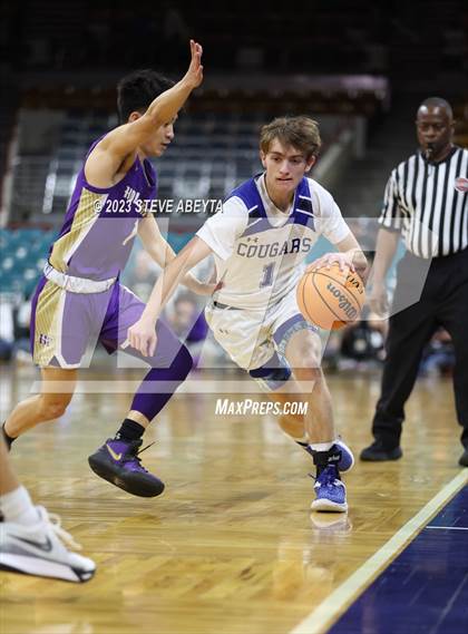 Thumbnail 2 in Holy Family vs. Resurrection Christian (CHSAA 4A Championship) photogallery.