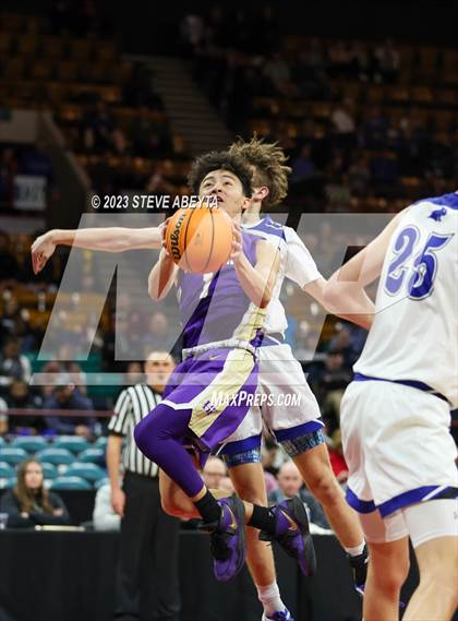 Thumbnail 1 in Holy Family vs. Resurrection Christian (CHSAA 4A Championship) photogallery.