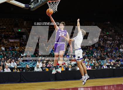 Thumbnail 1 in Holy Family vs. Resurrection Christian (CHSAA 4A Championship) photogallery.