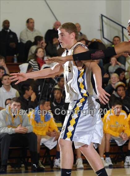 Thumbnail 2 in Salesian vs. Gridley (Gridley Invitational) photogallery.