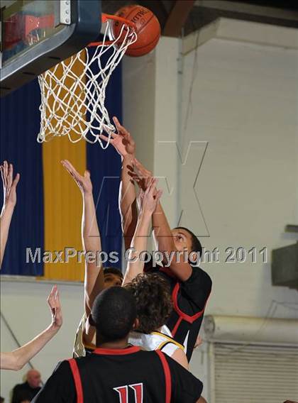 Thumbnail 1 in Salesian vs. Gridley (Gridley Invitational) photogallery.