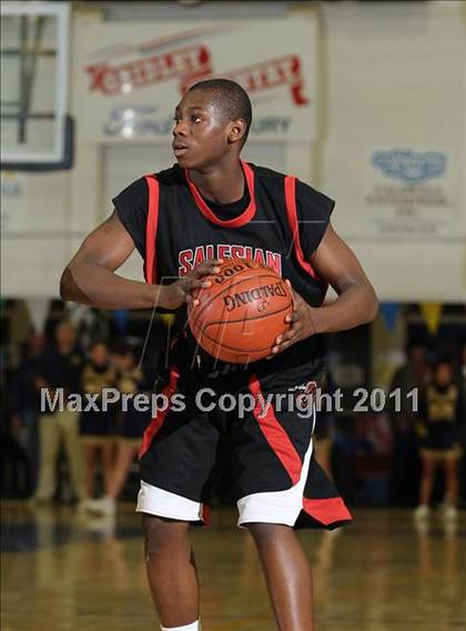 Thumbnail 2 in Salesian vs. Gridley (Gridley Invitational) photogallery.