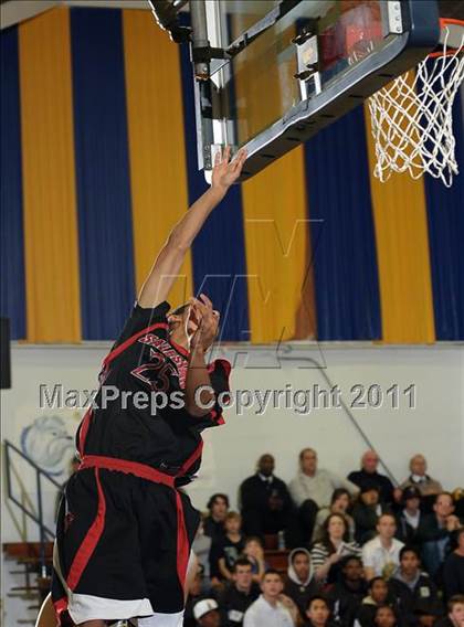 Thumbnail 1 in Salesian vs. Gridley (Gridley Invitational) photogallery.
