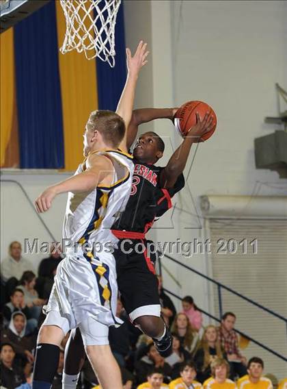Thumbnail 2 in Salesian vs. Gridley (Gridley Invitational) photogallery.