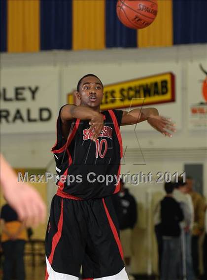 Thumbnail 3 in Salesian vs. Gridley (Gridley Invitational) photogallery.