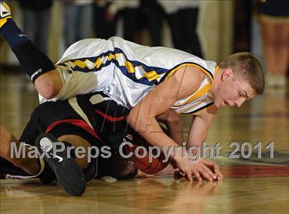 Thumbnail 3 in Salesian vs. Gridley (Gridley Invitational) photogallery.