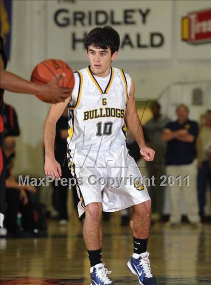 Thumbnail 2 in Salesian vs. Gridley (Gridley Invitational) photogallery.