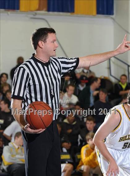 Thumbnail 2 in Salesian vs. Gridley (Gridley Invitational) photogallery.