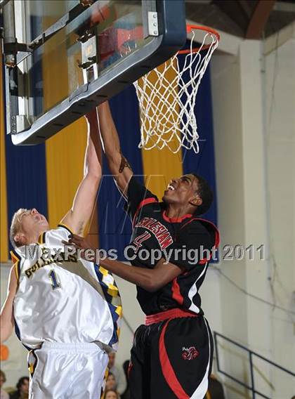 Thumbnail 1 in Salesian vs. Gridley (Gridley Invitational) photogallery.