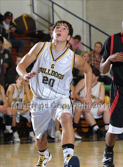 Thumbnail 3 in Salesian vs. Gridley (Gridley Invitational) photogallery.