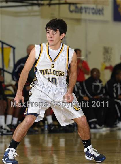 Thumbnail 2 in Salesian vs. Gridley (Gridley Invitational) photogallery.