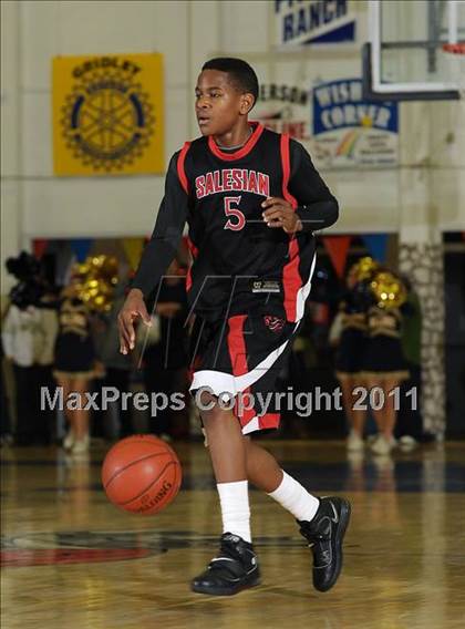 Thumbnail 3 in Salesian vs. Gridley (Gridley Invitational) photogallery.