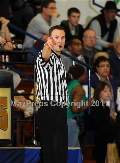 Thumbnail 1 in Salesian vs. Gridley (Gridley Invitational) photogallery.