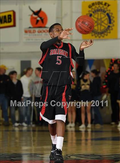 Thumbnail 1 in Salesian vs. Gridley (Gridley Invitational) photogallery.