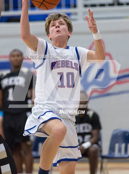 Thumbnail 2 in Greer @ Byrnes photogallery.