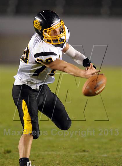 Thumbnail 2 in Enterprise vs. Chaminade (CIF State D2 Final) photogallery.