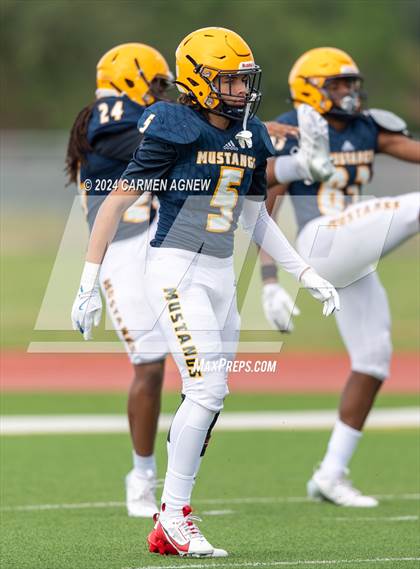 Thumbnail 3 in Cypress Ranch vs New Caney (B teams) photogallery.