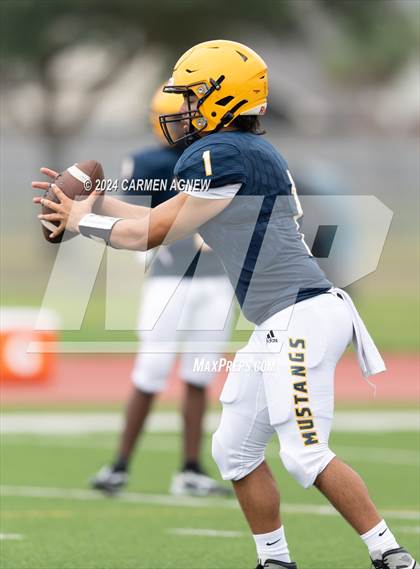 Thumbnail 2 in Cypress Ranch vs New Caney (B teams) photogallery.